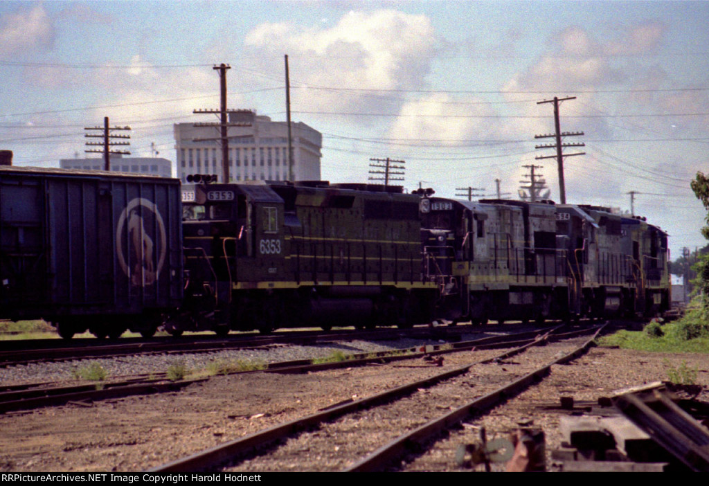 CSX 6353 & 1903 are switching cars in the yard